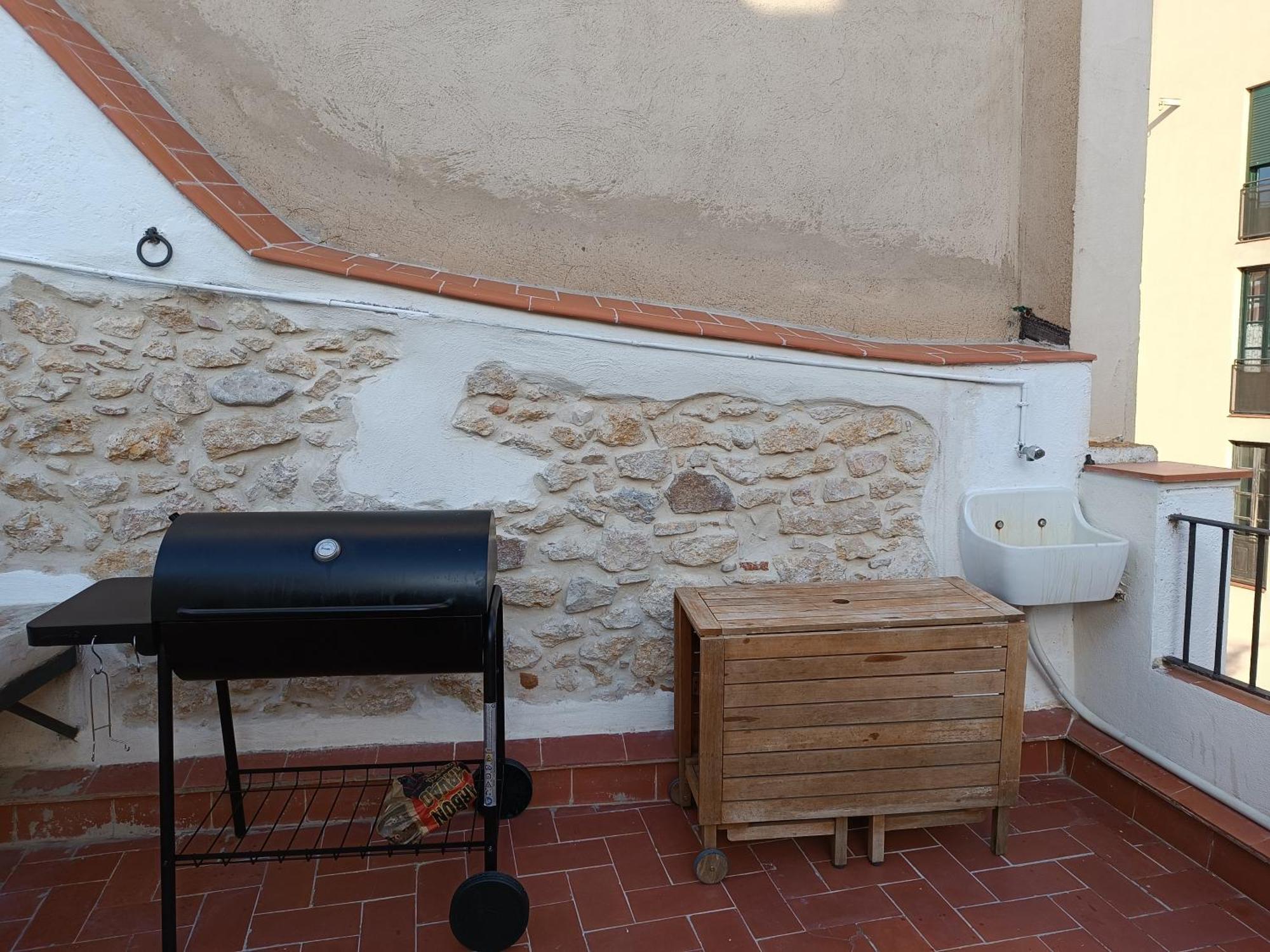 Petra Apartments -Old City With Terrace And Barbecue- Таррагона Экстерьер фото