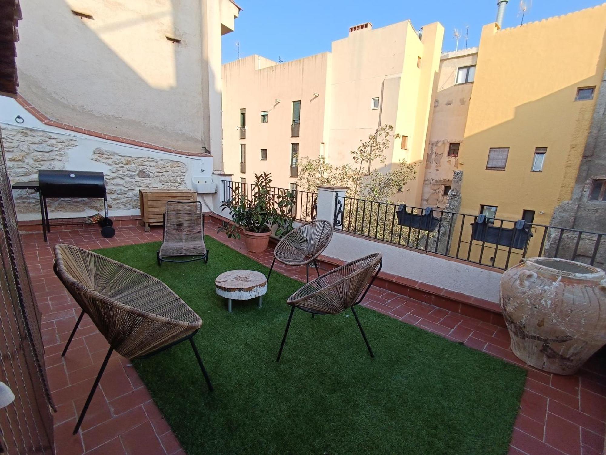 Petra Apartments -Old City With Terrace And Barbecue- Таррагона Экстерьер фото